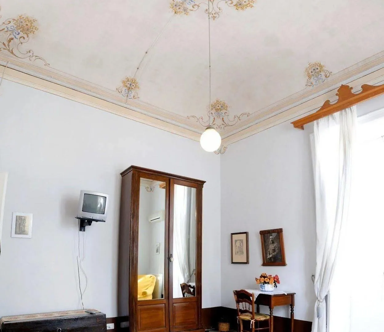 Casa Cristina Bed & Breakfast Syracuse